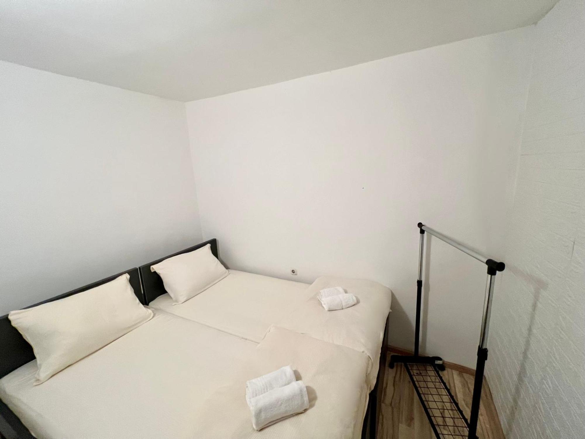 Gray Harmony Rooms โมสตาร์ ภายนอก รูปภาพ